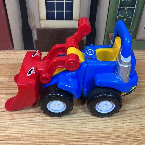 Wow Toy Lift -It- Luke Construction Toy - Picture 2 of 7